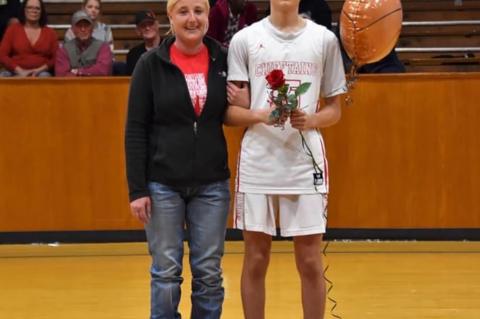 Wetumka seniors honored