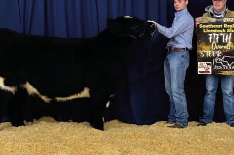 MOSS STUDENTS WIN BANNERS AT THE SOUTHEAST REGIONAL LIVESTOCK SHOW