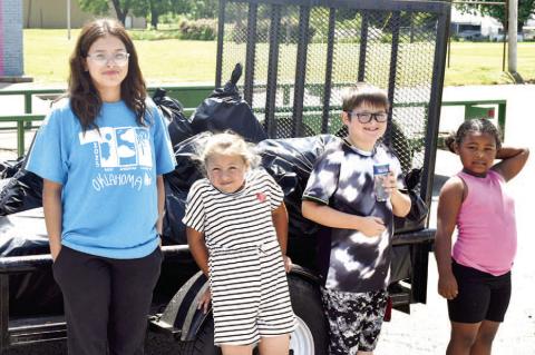 Youth participants were Macii Higgins first place, Gracie White and Elijah McGirt 3rd place and Frankie Boyd. They were awarded prizes for their efforts.