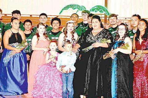 Felecia Frair crowned Graham-Dustin Homecoming Queen