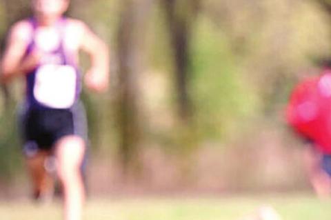 High School Runner Collapses on Final 75 Meters—Then Competitor Lifts Him to Cross Finish Line Together