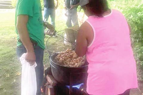 Labor Day Weekend in Clearview - the Golden Family Reunion