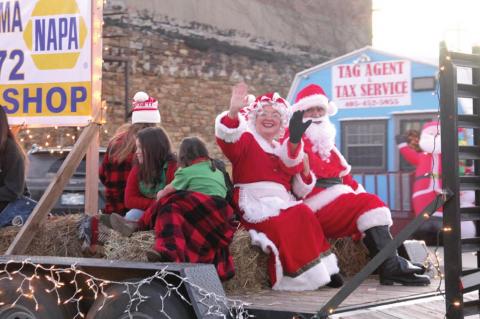 It’s Christmastime in Wetumka!