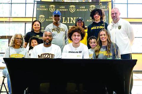 Antonio “TO” Barrett Headed to Mizzou