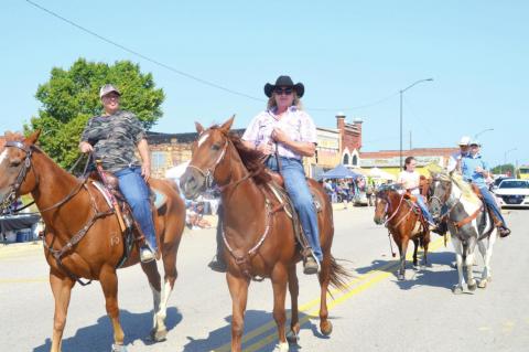 Sucker Day parade highlights