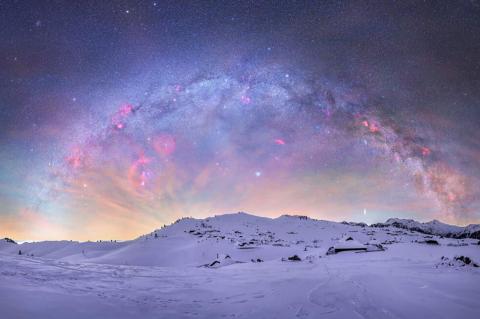 Nebulous Milky Way Portraits in Wonder-Filled Winter Landscapes Captured by Astrophotographer in Slovenia