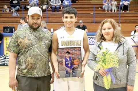 Holdenville Seniors honored