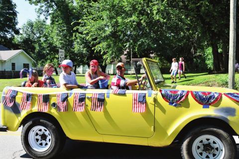 Denny & Carolyn Boren Calvin 4th of July Grand Parade Marshals