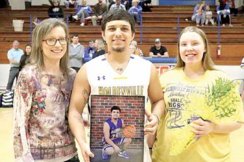 Holdenville Seniors honored