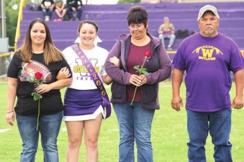 Weleetka Seniors honored