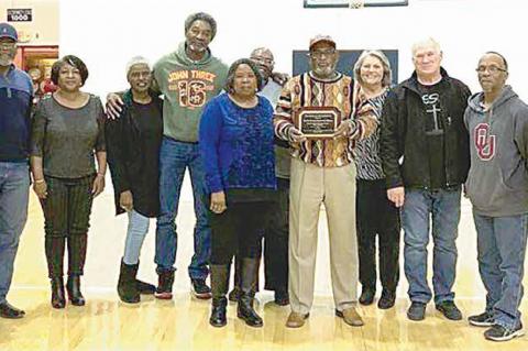SSC Basketball Honors Area Ministers with Crusaders in the Community Award