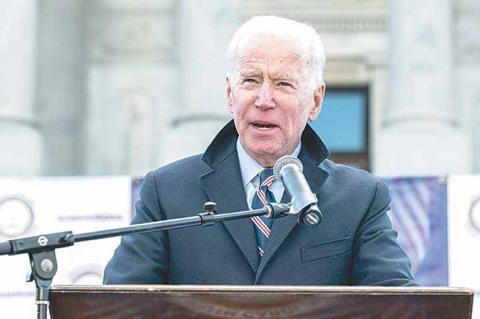 Biden Says He Doesn’t Recall Tara Reade or Where He is or Why There’s a Bunch of Reporters in Front of Him