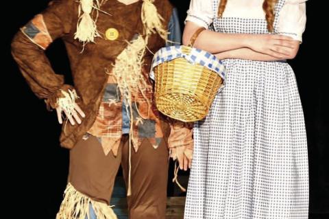 Scarecrow-Emily Anderson and Dorothy - Olivia Williamson