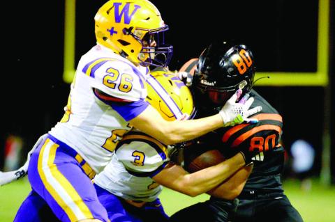 Weleetka Dominates Davenport in Spectacular 62-0 Victory