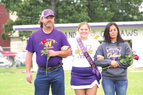 Weleetka Seniors honored