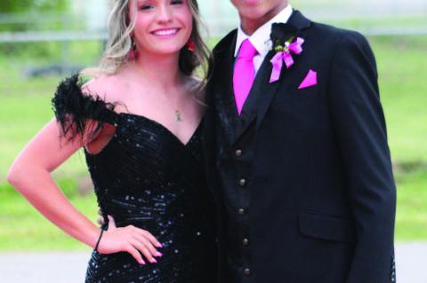 Calvin Students Attend Prom