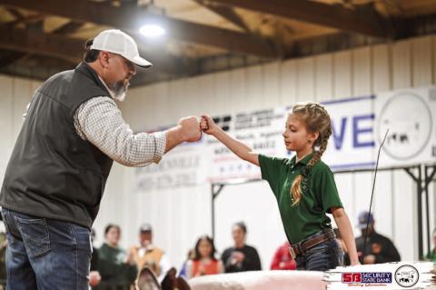 Moss 4H Member Keegan Peters won Champion Junior Swine Showmanship