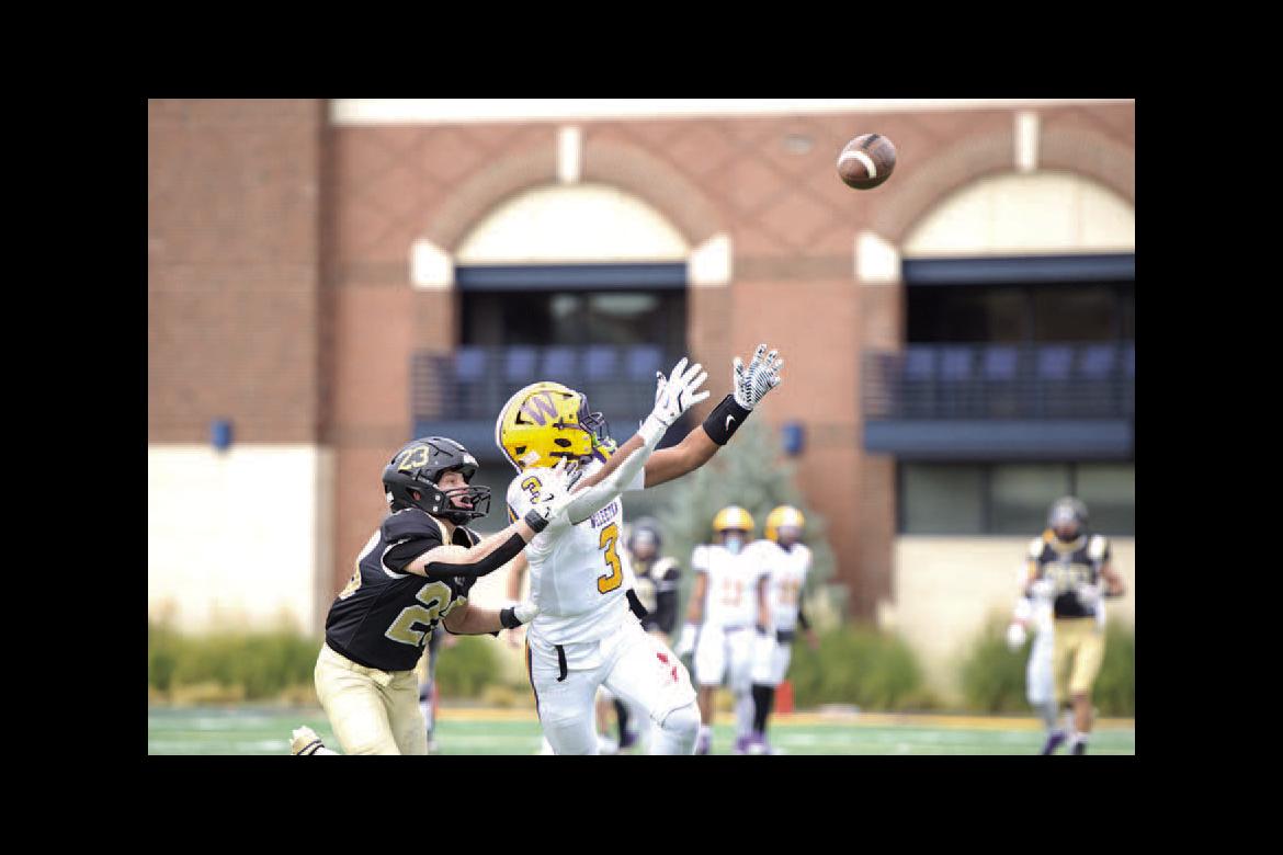 Freshman Jakory Bagby stretches for the catch!